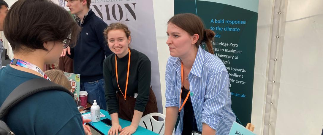 Freshers find a climate friendly University at Cambridge Zero stand