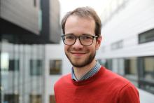 Dr Erik Mackie